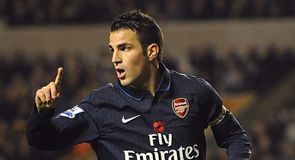 Gunners dish up Molineux mauling
