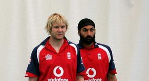 Sussex target England duo