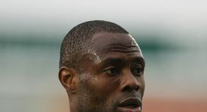 Sodje rescues 10-man Charlton