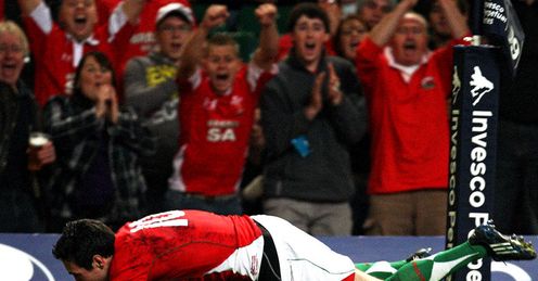Wales 33 Argentina 16