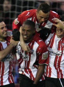 Last-gasp Cort denies Dons