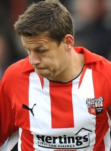 Gills stung by rampant Bees