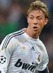 Guti expects Real exit