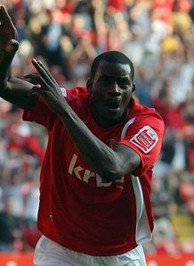 McLeod departs Charlton