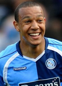 Blackpool clinch Phillips deal