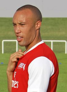 Silvestre makes Bremen move