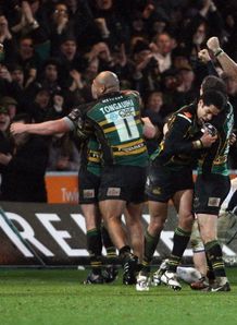 Northampton celebrate late win Northampton celebrate late win