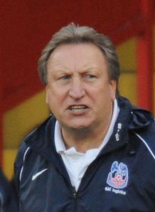 Wages delay for Palace