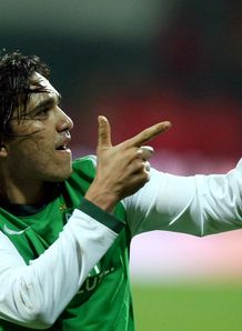 Martinez nets Moreno