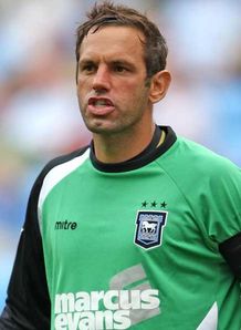 Wright calm on contract snub