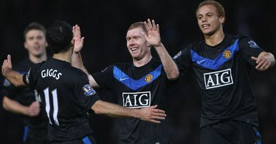 Paul-Scholes-Wes-Brown-Ryan-Giggs_2393735.jpg