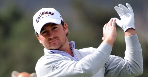 Graeme McDowell warming up before Sunday's final round.