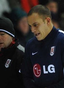 Zamora dislocates collarbone