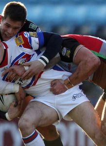 Wildcats Stoop to conquer