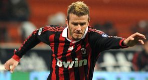 Beckham hails United faithful