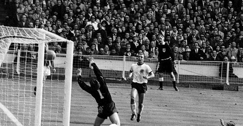 world cup 1986 Diego maradona England Peter Shilton hand of God