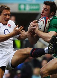 Bowe shoots down England