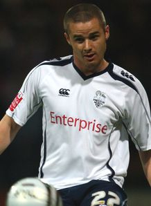 Iron sign Nolan on loan
