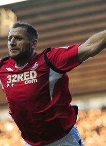 Kuqi strike stings Hornets