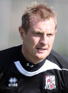 Picture of Simon Brown
