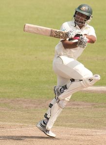 Tigers fight back in Dhaka