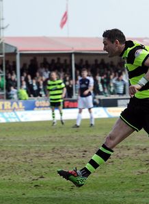 Keane enters pitch debate