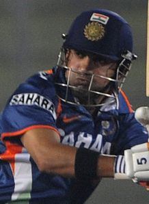 Gambhir leads Daredevils home