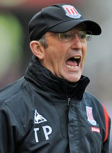 Pulis plays the waiting game
