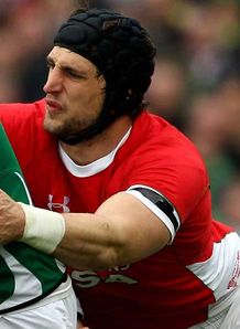 Charteris set for challenge