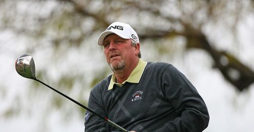 Mark Calcavecchia - worth a bet.