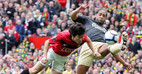 Park Ji Sung stoops to score Manchester United's winner against Liverpool