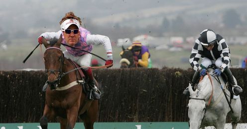 Poulter wins The Arkle - thanks to Harry.