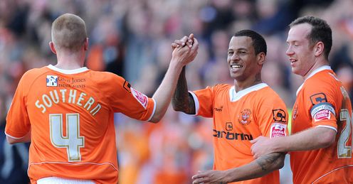 Blackpool-v-Nottm-Forest-DJ-Campbell-celeb_2443510.jpg