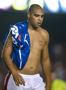 Adriano seals Roma switch