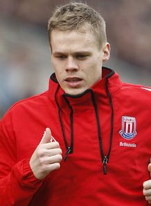 Shawcross defends duo