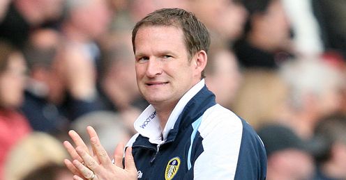 Leeds boss Simon Grayson is hoping his side can defeat Bristol Rovers on the final day