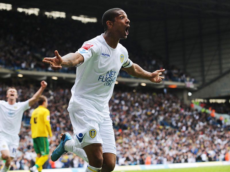 Jermaine-Beckford-Leeds-United-League-One_2451083.jpg