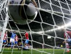 Daniele De Rossi's close-range equaliser earned Italy a point.