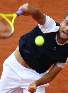 Youzhny upset by qualifier
