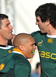 Morne Steyn mobbed Morne Steyn mobbed