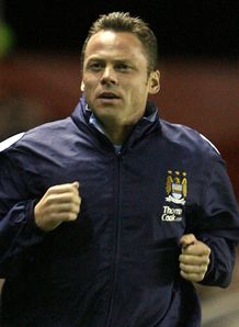 Latics land Kelly