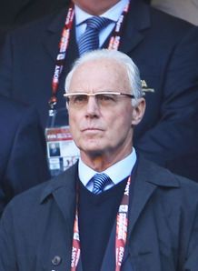 franz beckenbauer bart 1971