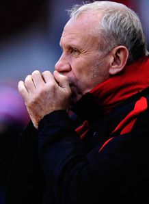 No new striker for Reid