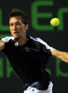 Stakhovsky serves up a treat