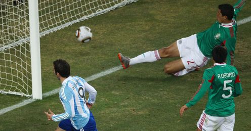 Arg v Mex 11 Gonzalo Higuain scores