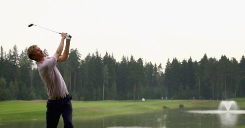 Chris playing at Le Meridien Moscow in the 2007 Russian Open