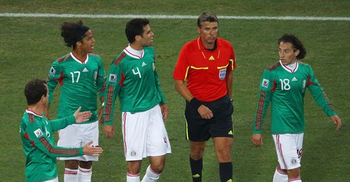 Arg v Mex 11 Gonzalo Higuain scores