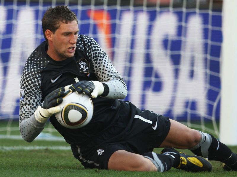 Holland-v-Japan-Maarten-Stekelenburg-saves_2467723