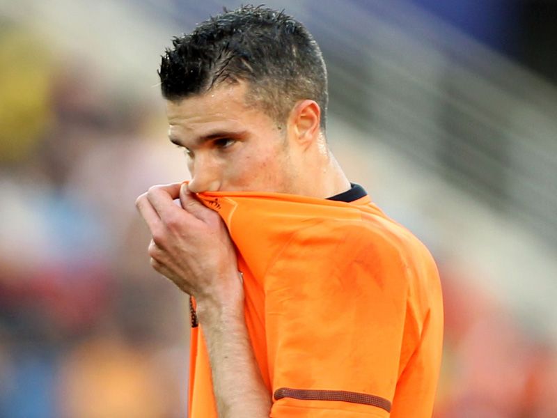 Holland-v-Japan-Robin-Van-Persie-frustration_2467728