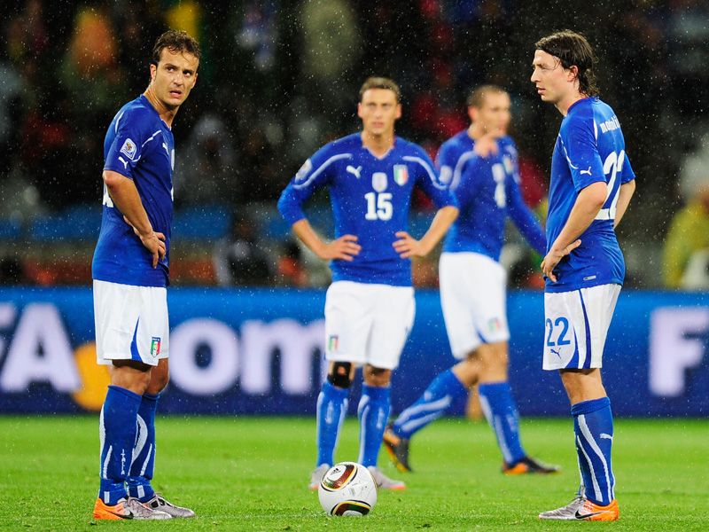 Italy-dejection-v-Paraguay-World-Cup_2465684.jpg